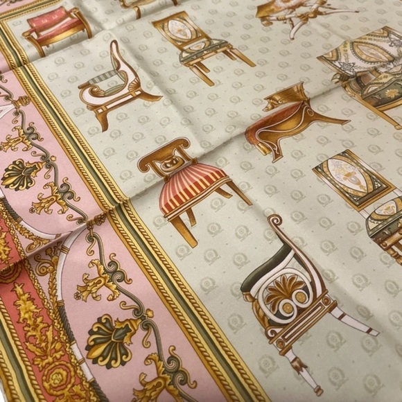 Gucci Scarf - Picture 6 of 16